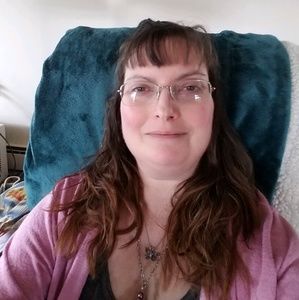 Meet your Posher, Dori lynn